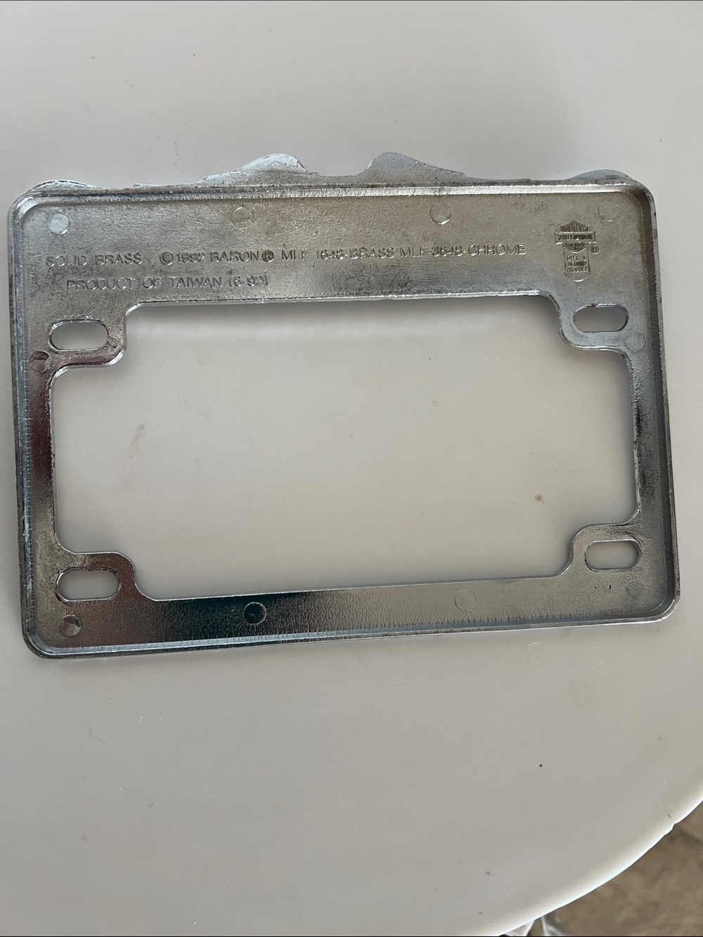 Harley-Davidson Chrome Frame with Black Logo and Eagle Motif - Picture 2 of 2